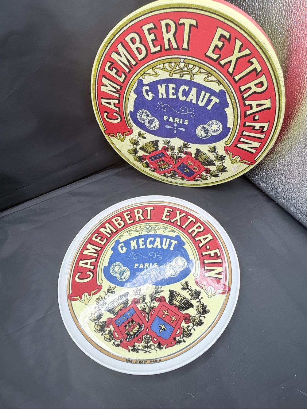 Camembert Extra-Fin Decorative Cheese Tins - Red & Yellow